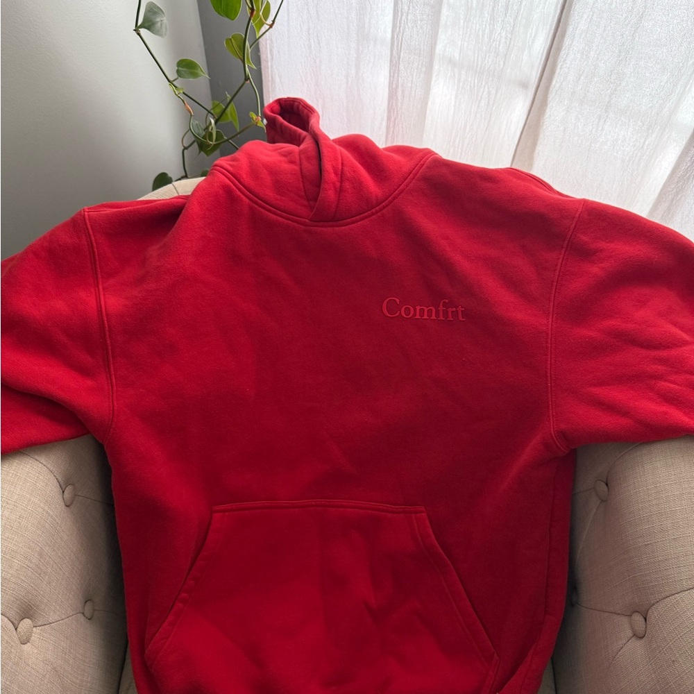Comfrt hoodie size small